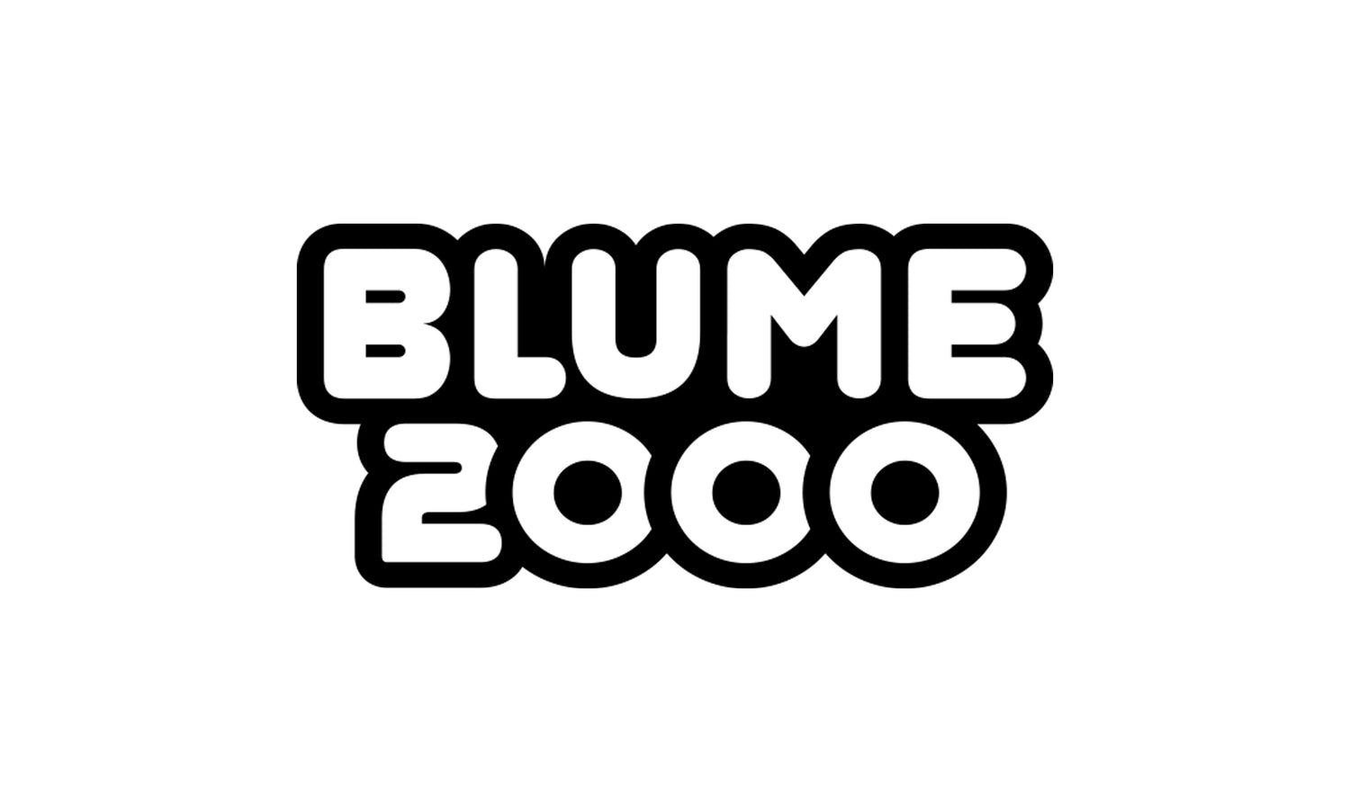 Das Bild zeigt den Text BLUME 2000 in fetten, abgerundeten, schwarzen und weißen Buchstaben auf einem schlichten weißen Hintergrund.