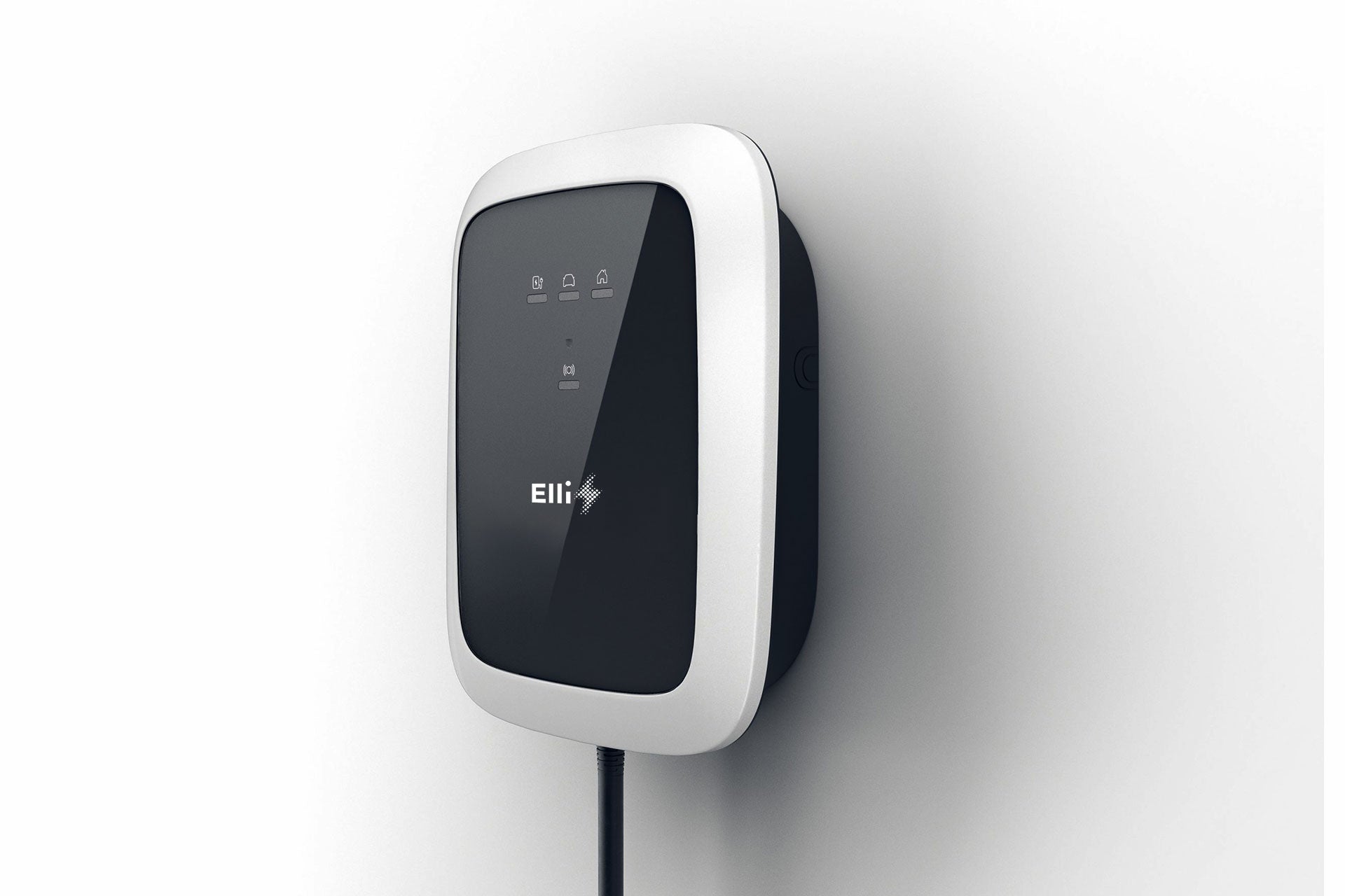 Der Elli Charger Pro von Elli ist ein schwarz-weißes, wandmontiertes EV-Ladegerät mit Display, angeschlossenem Kabel, 11 kW Ladeleistung und universeller Kompatibilität.