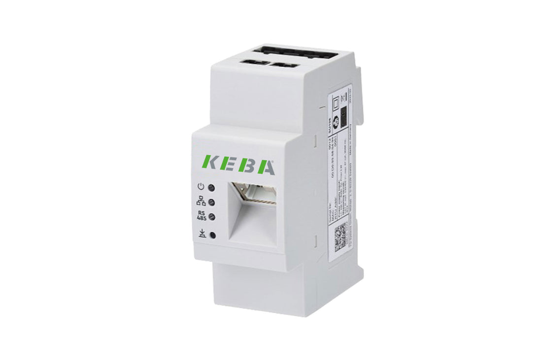 Der Keba KeContact E10 von KEBA ist ein weißer Energiezähler zur DIN-Schienenmontage mit Anzeigesymbolen, einem Port und Modbus TCP-Unterstützung, der vor einem schlichten weißen Hintergrund angezeigt wird.
