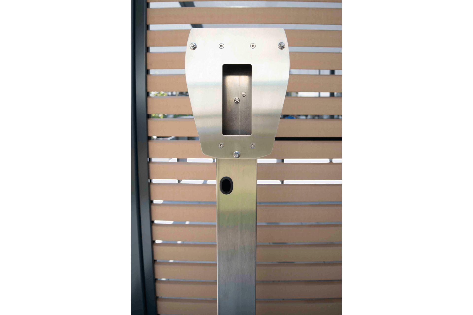 Stele für die Heidelberg Wallbox